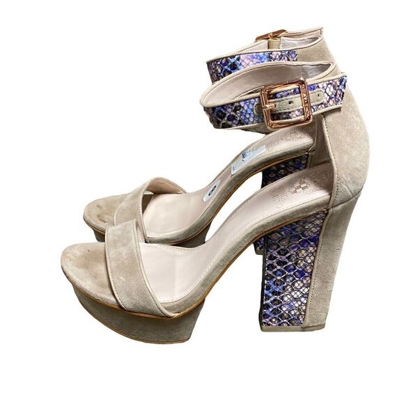 Vince Camuto Nedra Snakeskin Nude Suede Platform Heel Size 8 - Picture 1 of 9